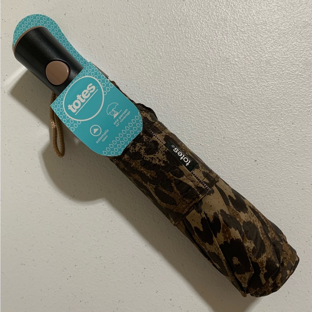 Totes Leopard Print All-Over-Print compact Umbrella-New